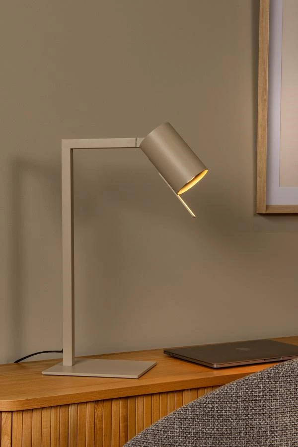 Lucide LESLEY - Schreibtischlampe - 1xGU10 - Taupe - Atmosphäre 1